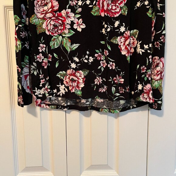 Shirt - Picture 3 of 4